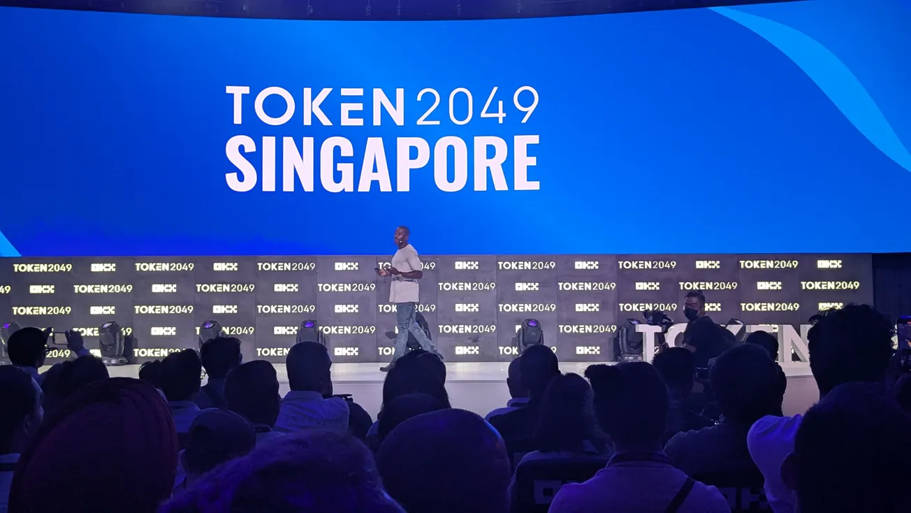 The Dollar-Yen Dynamic: Arthur Hayes's Key Takeaway From Token2049 Keynote